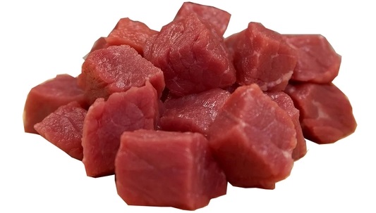 Syrové maso jako alternativa k průmyslovým krmivům